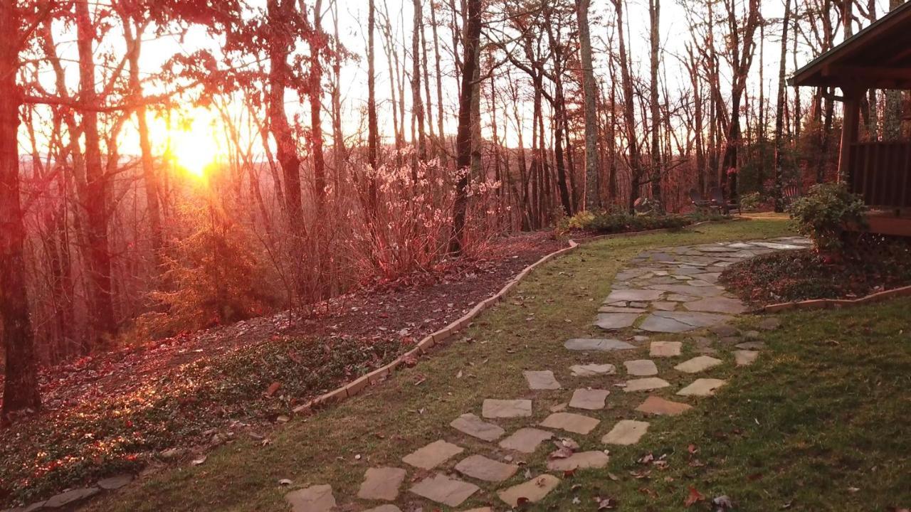 Barefoot Hills Hotel Dahlonega Exterior foto